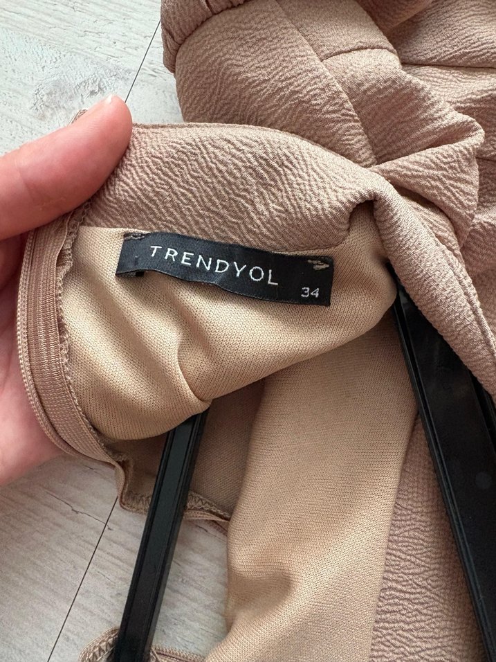 Bej Kemerli elbise - Görsel 2