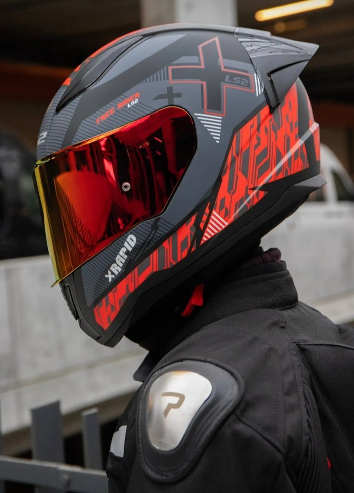 Koyu kırmızı desenli race kask modeli  - Görsel 2