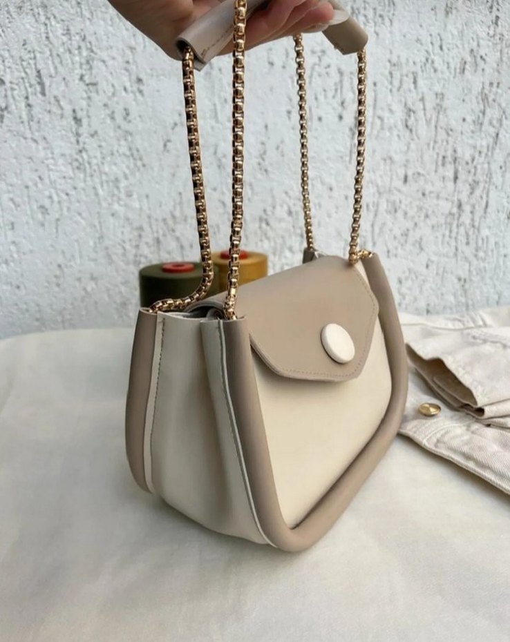 Bej Deri Kadın Çanta, Düğmeli - Görsel 3