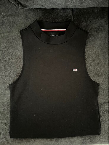 tommy jeans crop