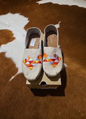 TOMS AYAKKABI
