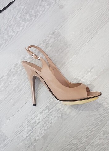 36 Beden Orijinal Giuseppe Zanotti Bej Topuklu Ayakkabı