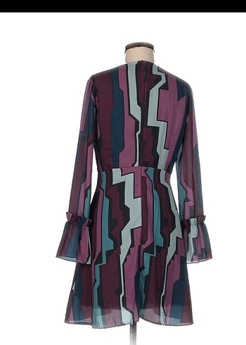 Desenli Şifon Fırfırlı Kısa Çan Elbise - Görsel 7