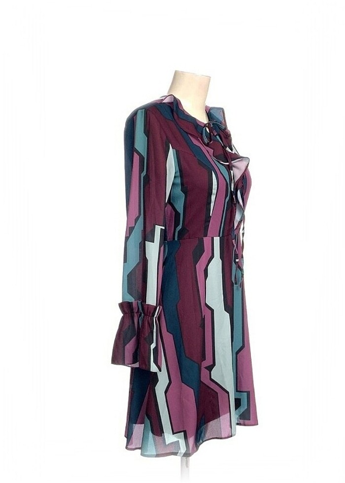 Desenli Şifon Fırfırlı Kısa Çan Elbise - Görsel 2