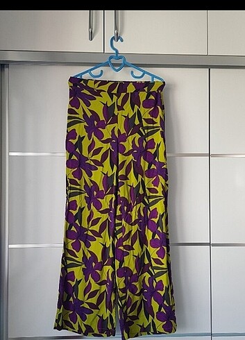 38 Beden ÇİÇEKLİ BOL PAÇA PANTOLON