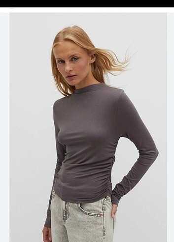 Stradivarius Drapeli Streç Bluz