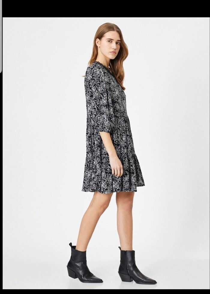 Desenli Bol Kesim Karpuz Kol Elbise - Görsel 3