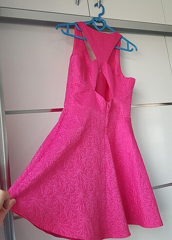 Pembe Sırt Dekolteli Barok Çan Elbise - Görsel 13