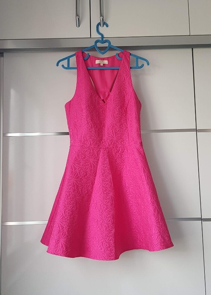 Pembe Sırt Dekolteli Barok Çan Elbise - Görsel 2