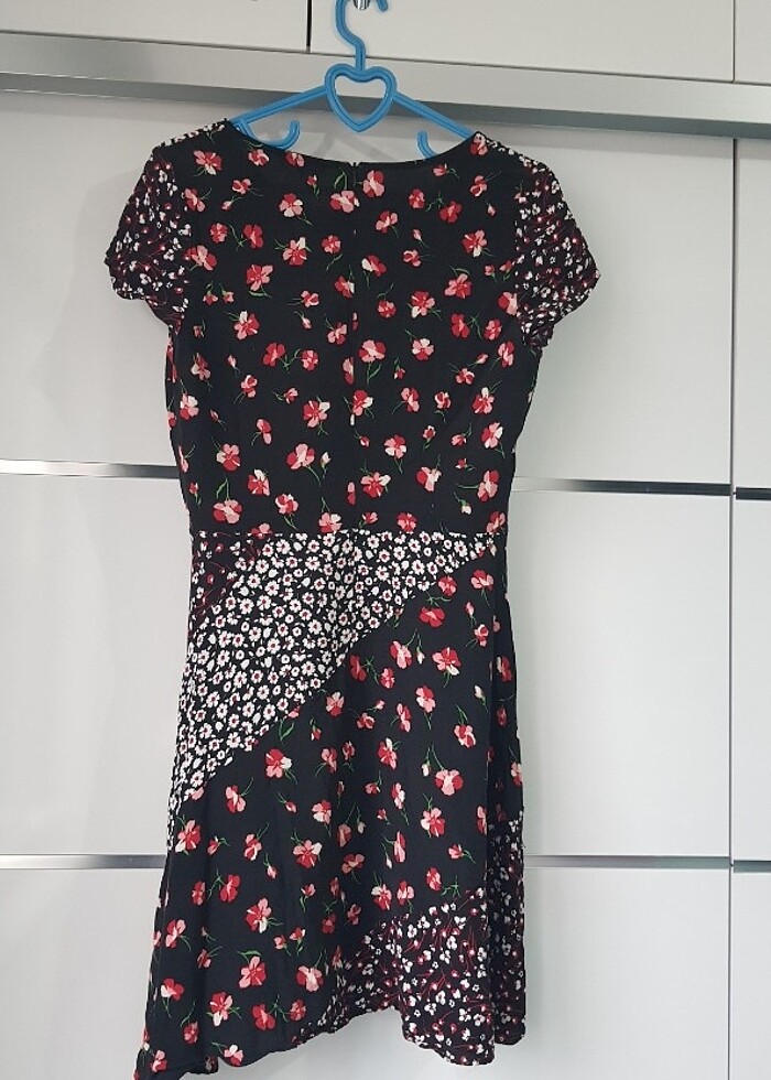 Desenli etiketli elbise - Görsel 3