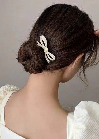 İnci Detaylı Altın Renk Fiyonk Toka - Görsel 2