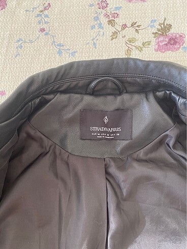 m Beden siyah Renk YENİ SIFIR Stradivarius Crop Deri Ceket