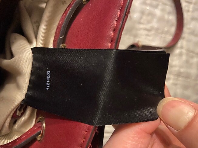 Beden bordo Renk Guess çanta orjinal