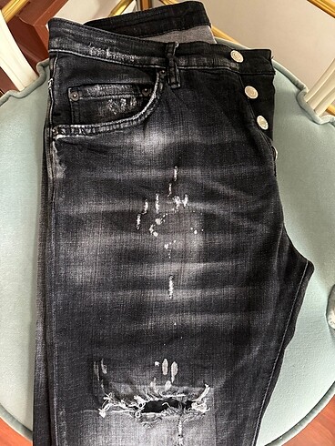 DsQuared2 jean pantolan
