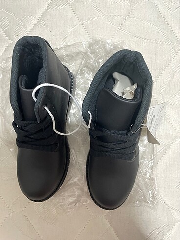 LC Waikiki Bot erkek