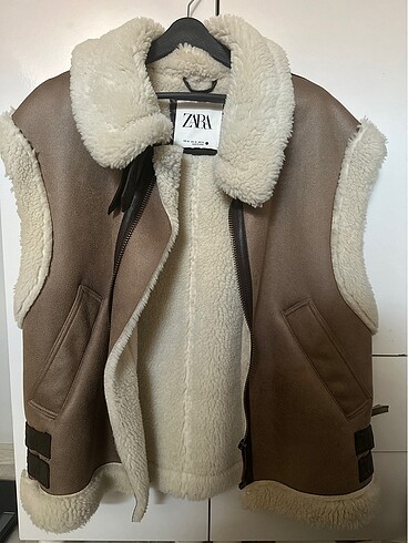 xs Beden Zara Yelek. 1kere giyidim yeni gibi