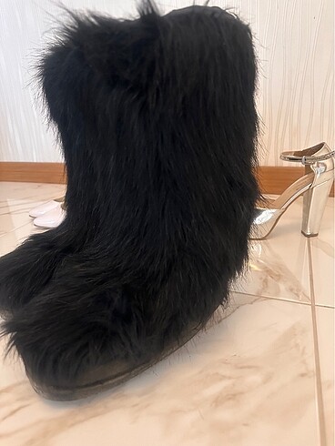Tüylü ugg