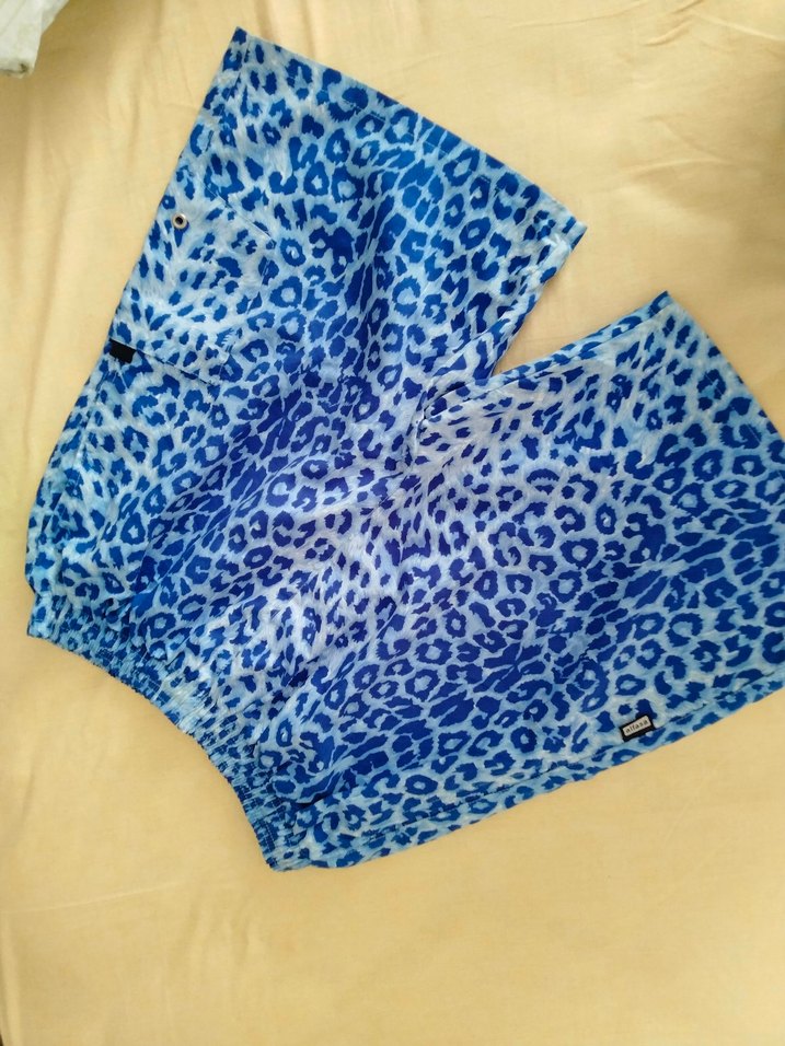 Mavi Leopar Desenli Rahat Kesim Deniz Şortu - Görsel 3