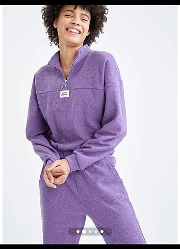 DeFacto Sweatshirt