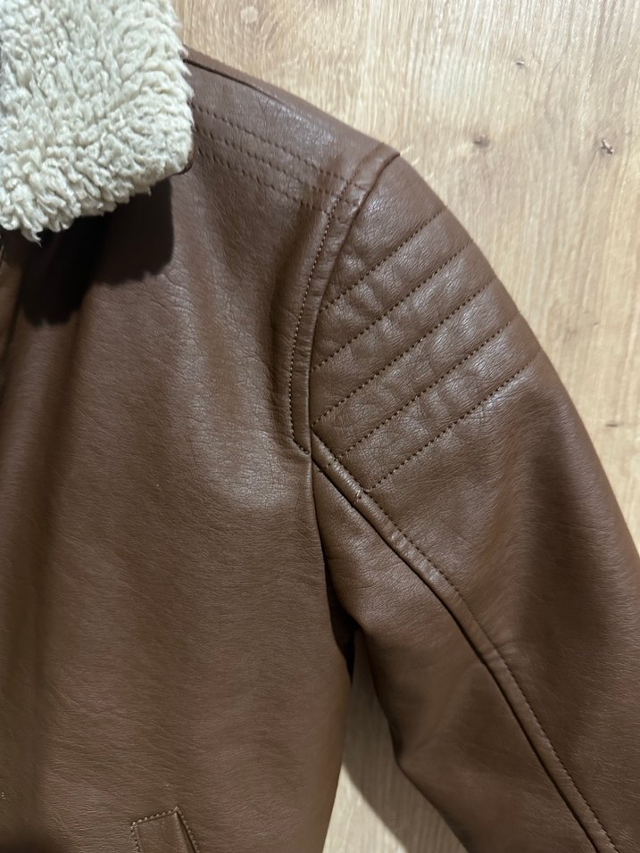 Kahverengi Kürklü Erkek Çocuk Deri Ceket - Görsel 4