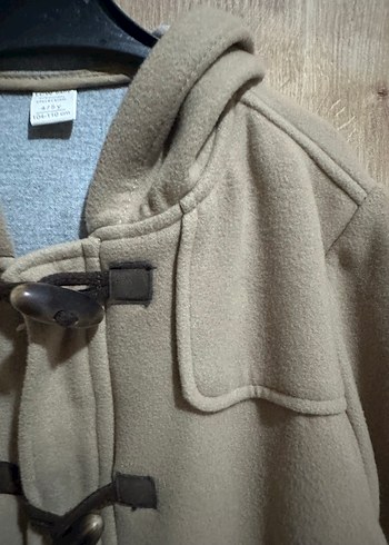 Bej Kapüşonlu Erkek Çocuk Kaban - Görsel 3