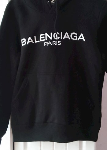 Balenciaga s