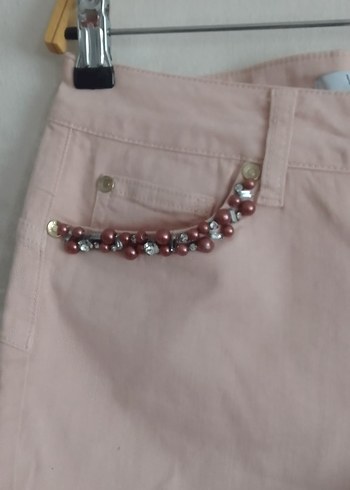 Nakışlı Pembe Mini Şort - Görsel 3