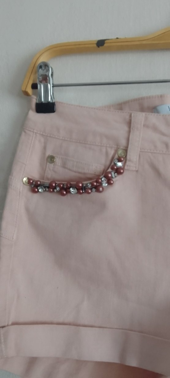 Nakışlı Pembe Mini Şort - Görsel 3