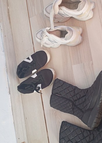 Gri Beyaz Cırt Cırtlı Kadın Sneaker
