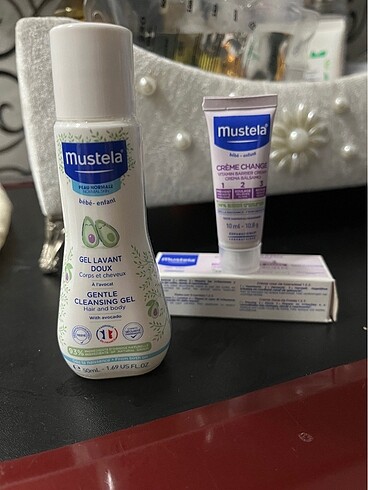 Mustela set