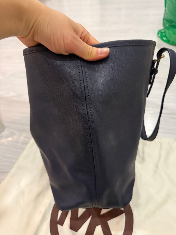 Michael Kors Lacivert Deri Kadın Büyük Çanta - Görsel 5