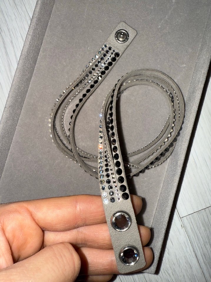 Swarovski gri parlak taşlı bileklik - Görsel 3