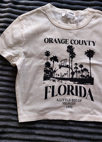 Koton Beyaz Baskılı Kısa Crop Tişört - Görsel 3