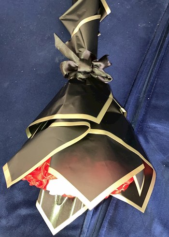 Kırmızı Beyaz Gül Desenli İsteme Çiçeği - Görsel 5