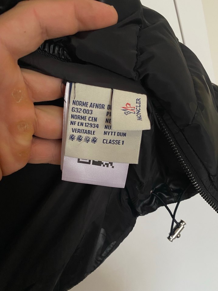 Moncler Siyah Kamuflaj Desenli Erkek Spor Yelek - Görsel 3