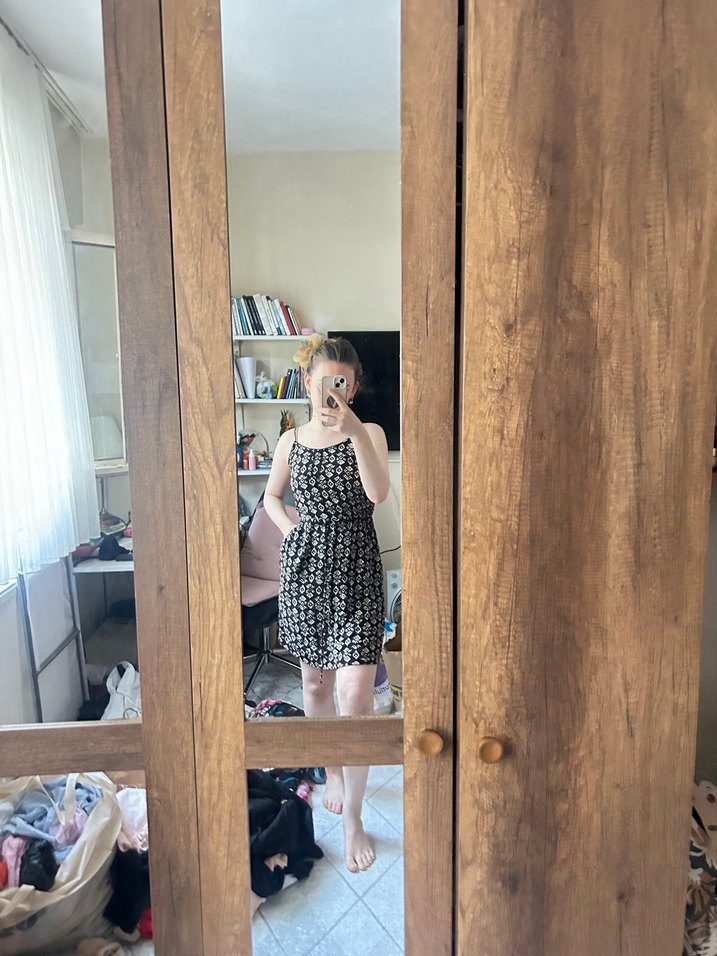 Siyah Bağlamalı İp Askılı Midi Elbise - Görsel 3