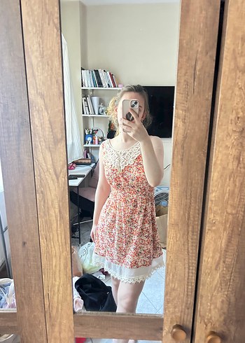 Dantel Detaylı Pembe Midi Kadın Elbise - Görsel 4