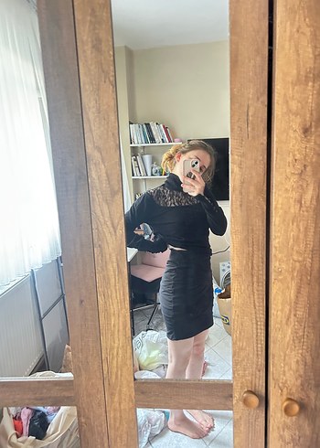 Siyah Dantel Detaylı Süet Midi Elbise - Görsel 5