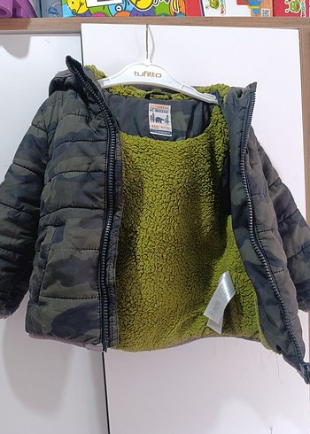 Kapüşonlu Kamuflaj Desenli Erkek Çocuk Mont - Görsel 5