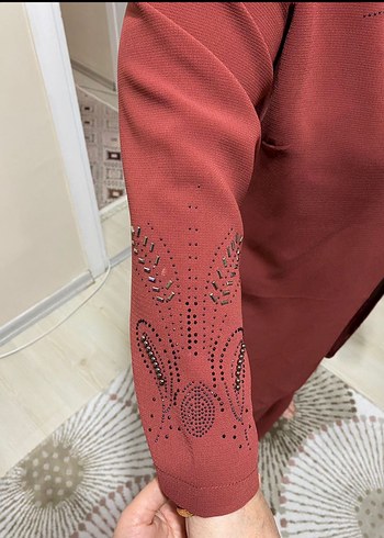 Kiremit işlemeli takım elbise - Görsel 3