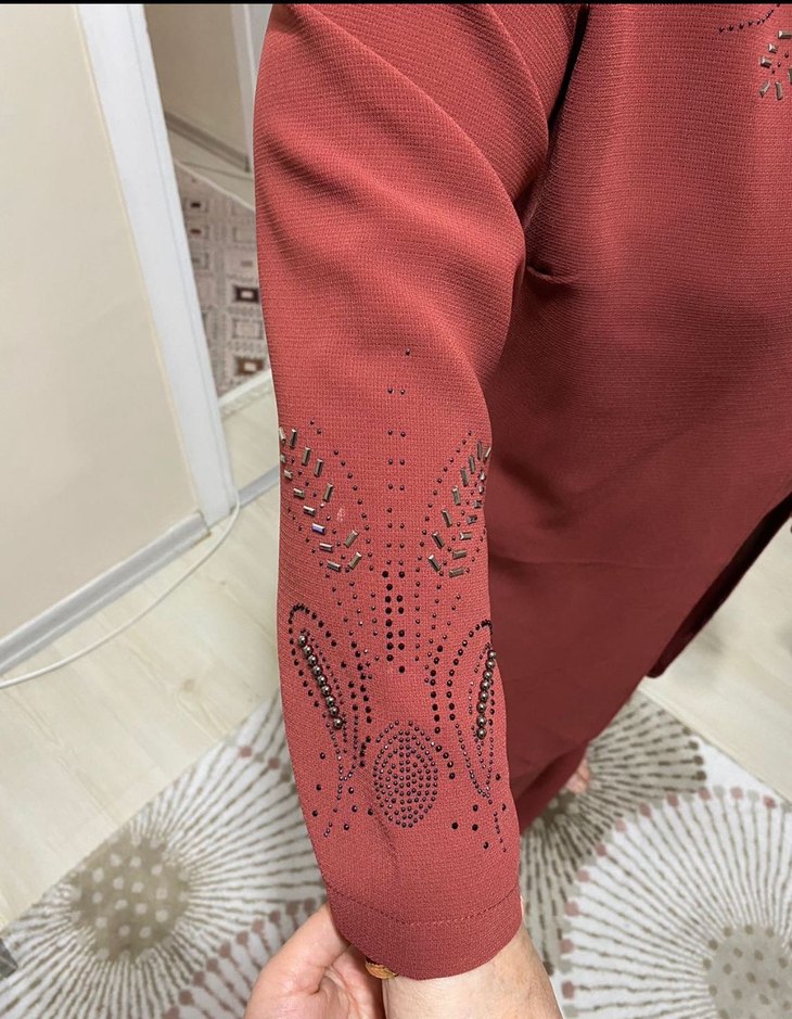 Kiremit işlemeli takım elbise - Görsel 3