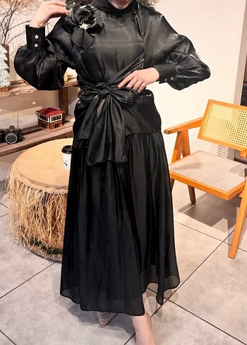 Uzun Siyah Drapeli Gotik Elbise