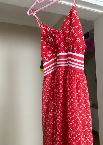 Askılı astarlı etiketli yeni uzun elbise - Görsel 4