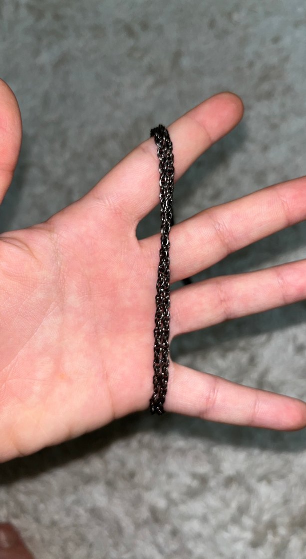 Gri Kuru Kafa Desenli Zincir Kolye - Görsel 3