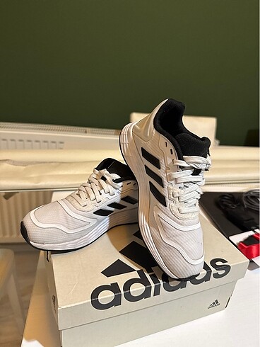 30 Beden Adidas 30 numara çocuk ayakkabısı