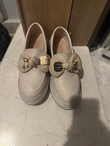 Krem loafer