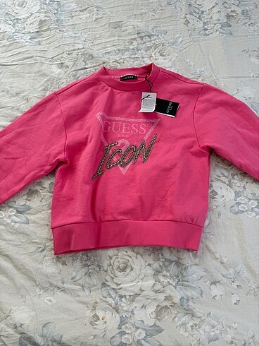 Guess sweat