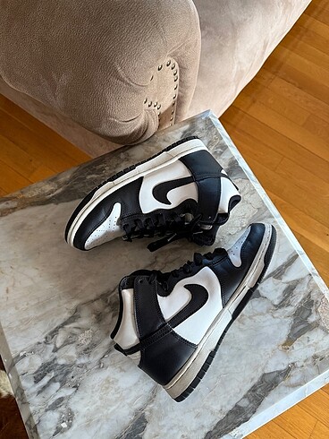 Nike panda