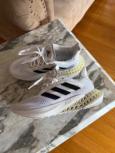 Adidas ayakkabı