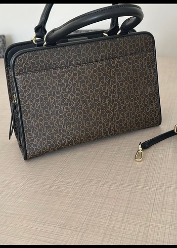 Calvin Klein Calvin Klein Desenli Kahverengi Deri Kadın Çanta
